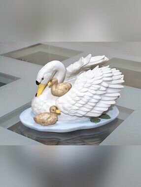 Vintage HOMCO Home Interiors Swan & her babies (cygnets) porcelain figurine #142
